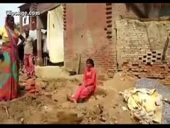 Free sensual video category indian (171 sec). desi worker aunty abusing.